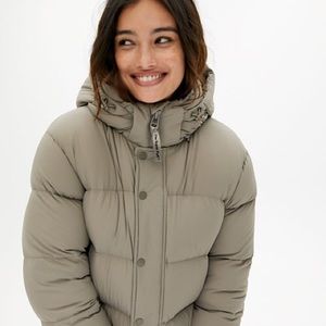 Grey puffer jacket
